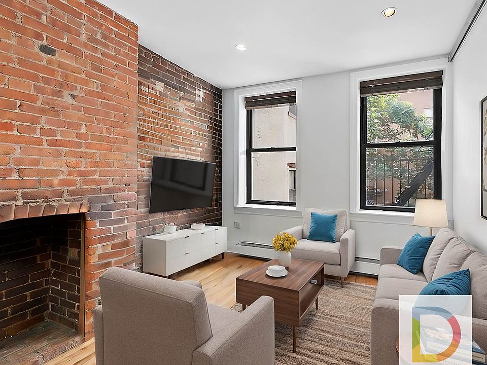 1st image of 243 Mulberry St APT 3R