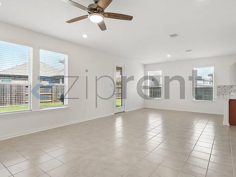 2845 Shimmer Edge Dr — Photo 5