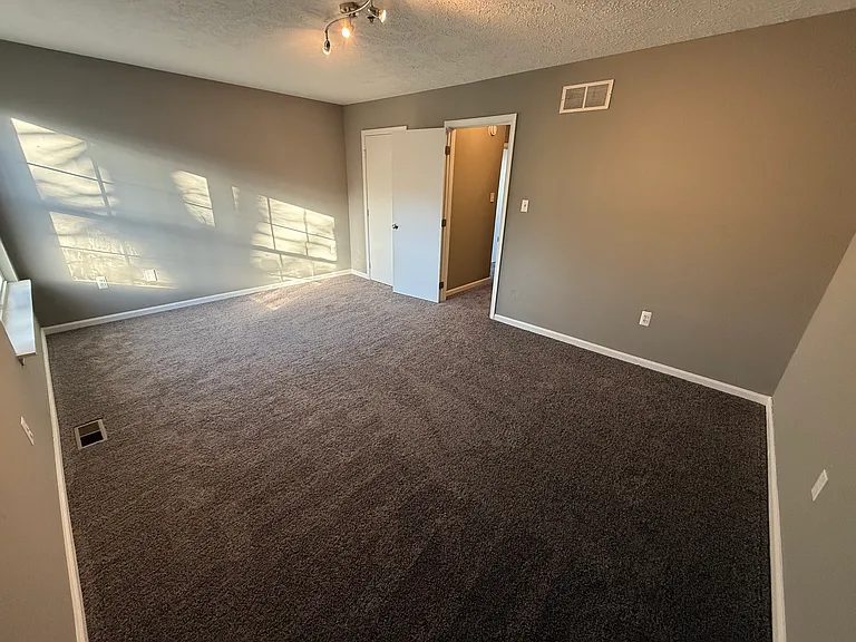 30 Sycamore Dr — Photo 27