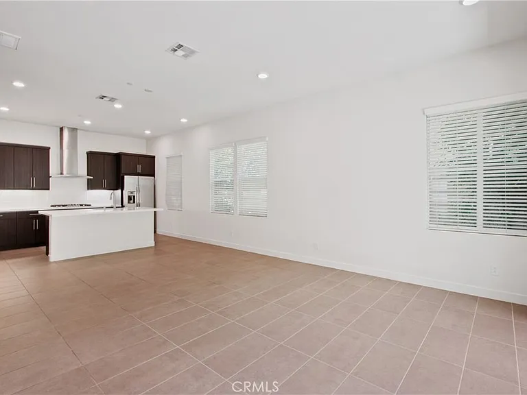 231 Radial — Photo 3