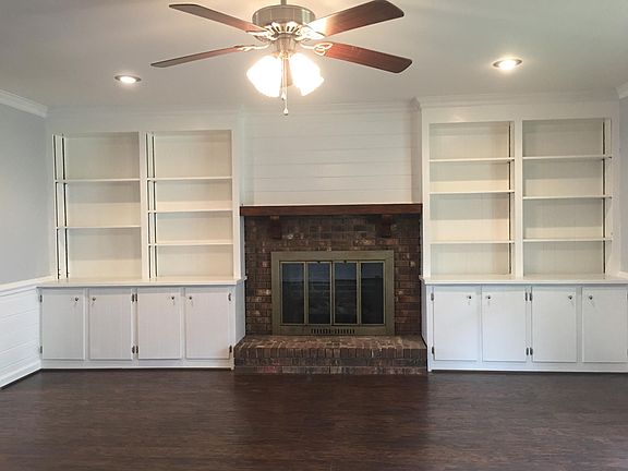5th image of 1100 Niblick Dr
