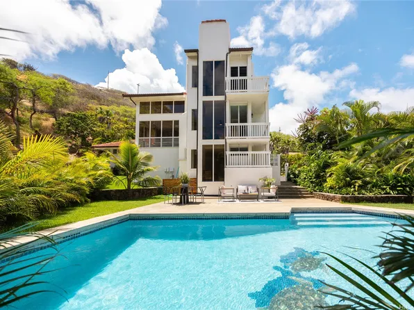 7421 Mokuhano Pl, Honolulu, HI 96825