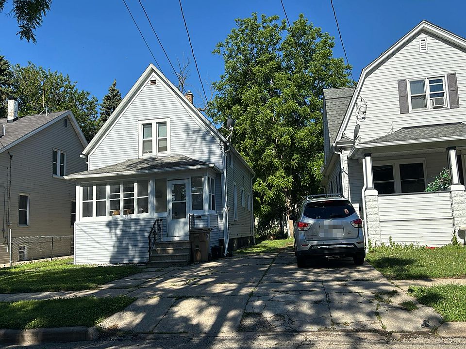 2nd image of 6616 19th Ave