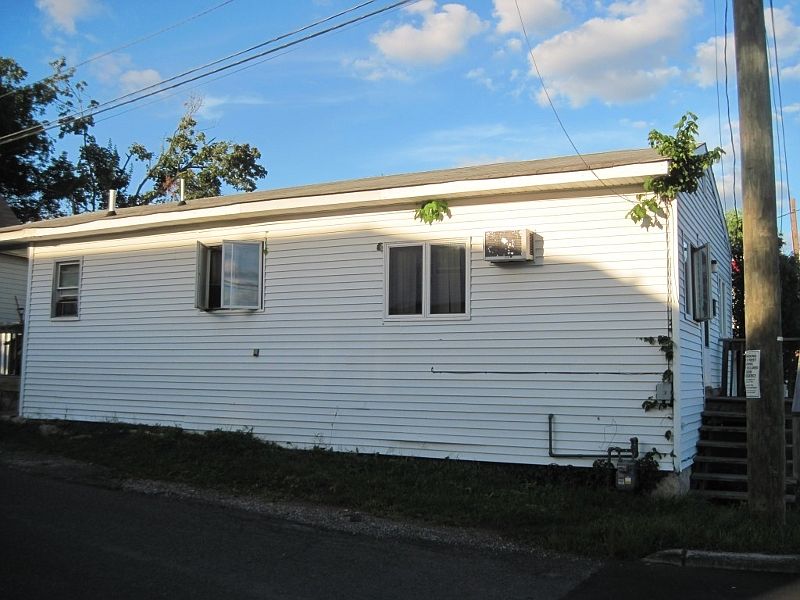 2nd image of 2282 Springfield Ave