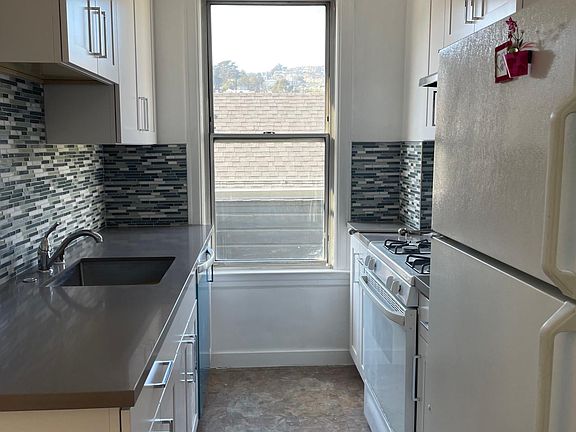 2nd image of 301 Clipper St APT 7