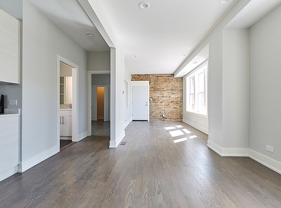 4th image of 3656 W Shakespeare Ave