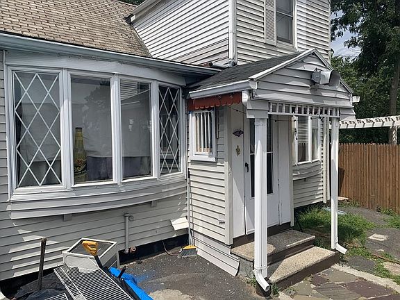 2nd image of 14 Bellevue Ave
