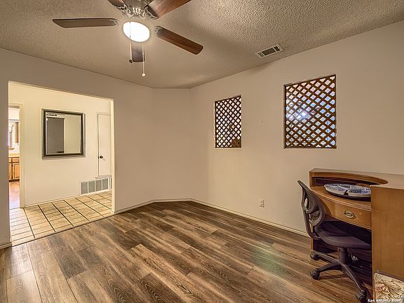 5th image of 4326 HOLLOW HILL DR