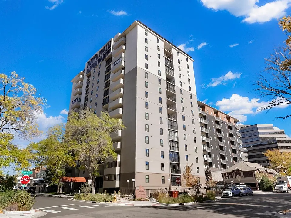 3 Adams St #207