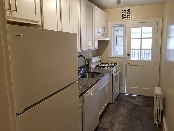 2nd image of 2703 Mount Vernon Ave APT 6