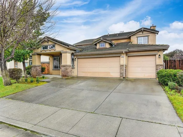 423 Mountain Meadows Dr, Fairfield, CA 94534