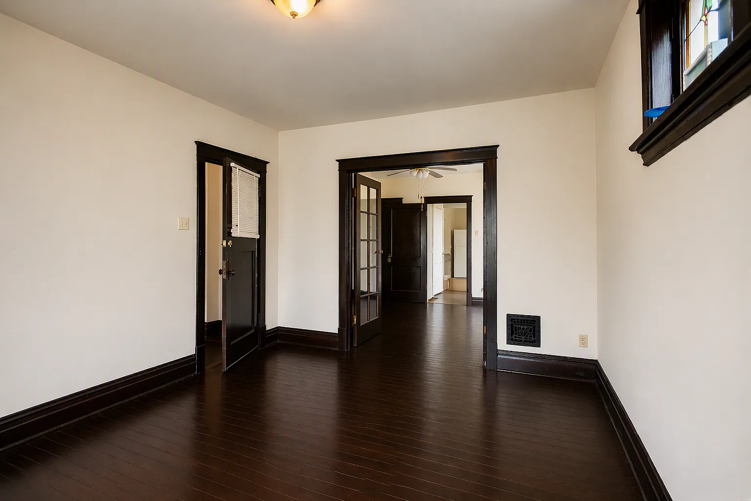 1 bed, 800 sqft, $850 — Photo 3