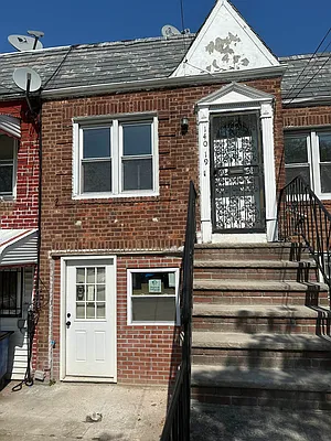 Rented by R New York | media 7