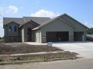 5713 S Culbert Ave, Sioux Falls, SD 57106