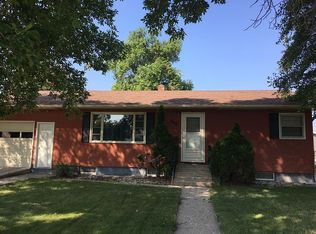 309 13th Ave NE, Jamestown, ND 58401