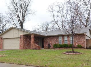 714 N Fir St, Jenks, OK 74037