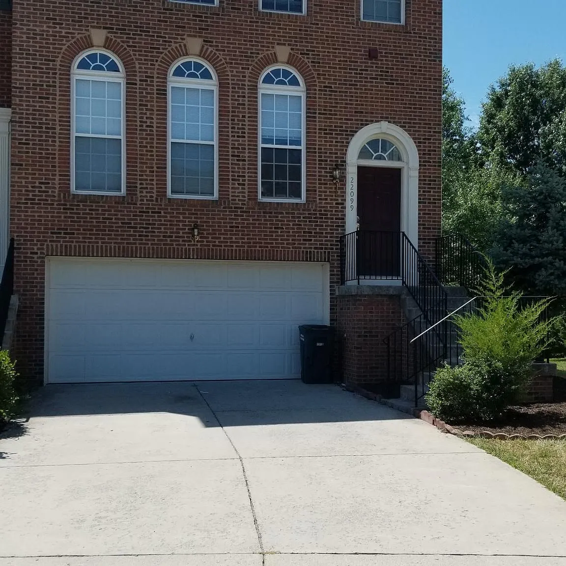 4 bed, 3.5 bath, 2960 sqft, $3,495 — Photo 1