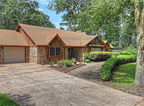 2nd image of 26514 Pin Oak Dr