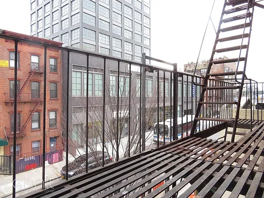 Rented by Rennit Inc. | media 7