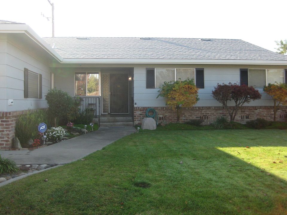1st image of 808 Maplewood Dr