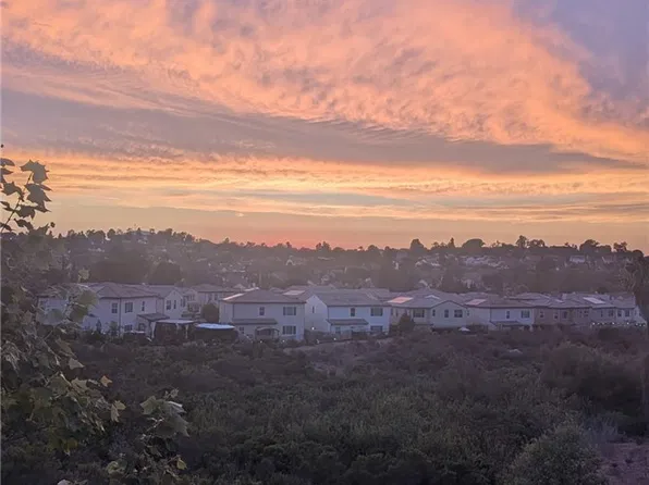 1724 Valley Oak Way, Oceanside, CA 92056