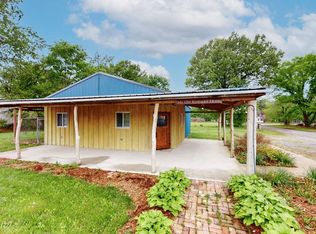 106 Main St, Hazel, KY 42049