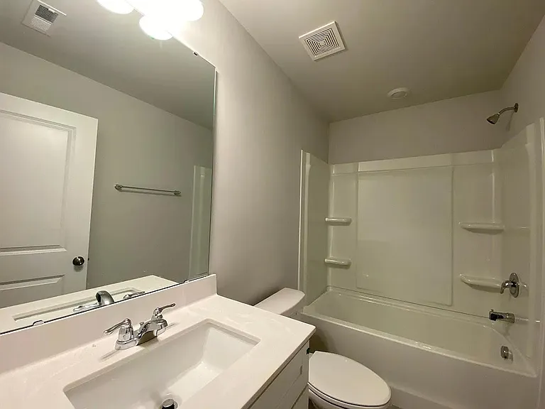 729 Gimari Dr — Photo 5