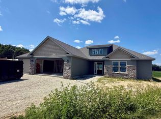 3003 E Butler Ct, Columbia City, IN 46725
