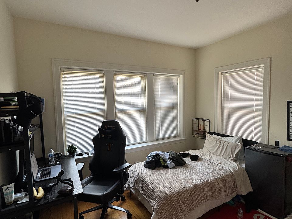 1st image of 3329 W Grace St #1W
