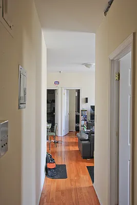 Rented by Jonis Realty | media 7
