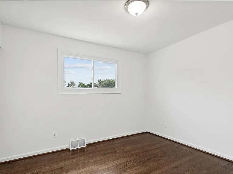 5522 Lanham Way — Photo 20