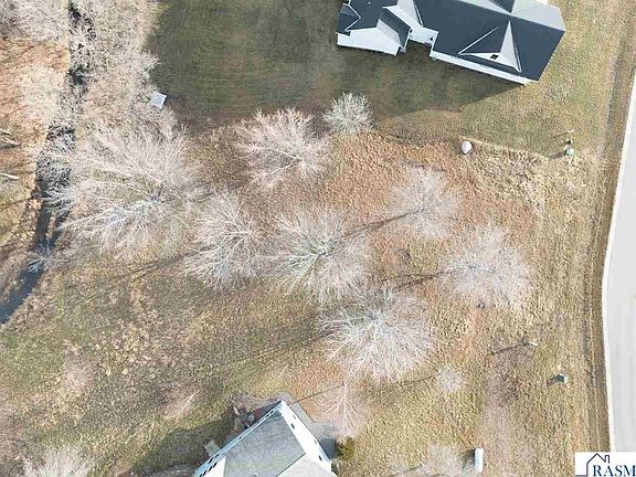 5th image of 145 Pine Creek Rd