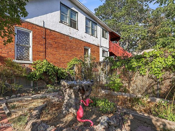 3rd image of 452 Holcomb Ave