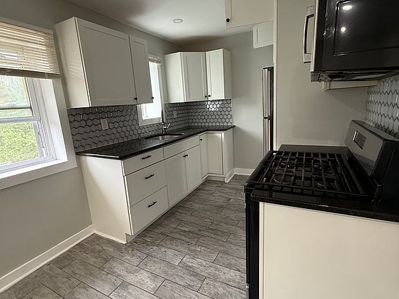2nd image of 155 W Main St #3D