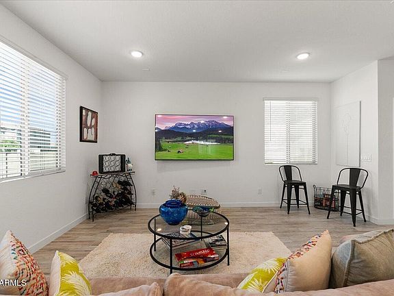 3rd image of 15043 W DESERT BLOOM Street