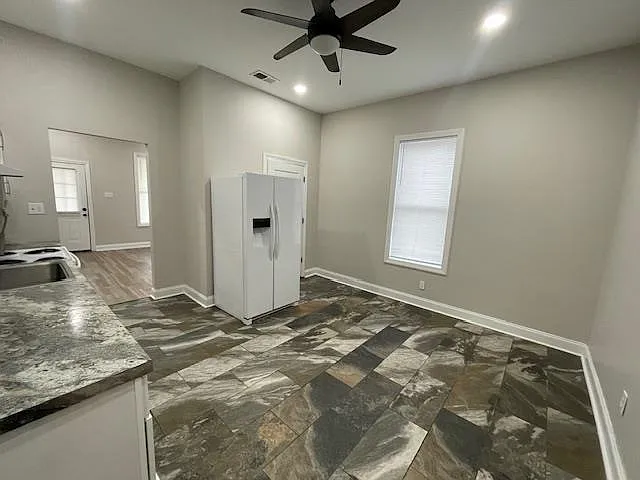 1045 Ayers St — Photo 14