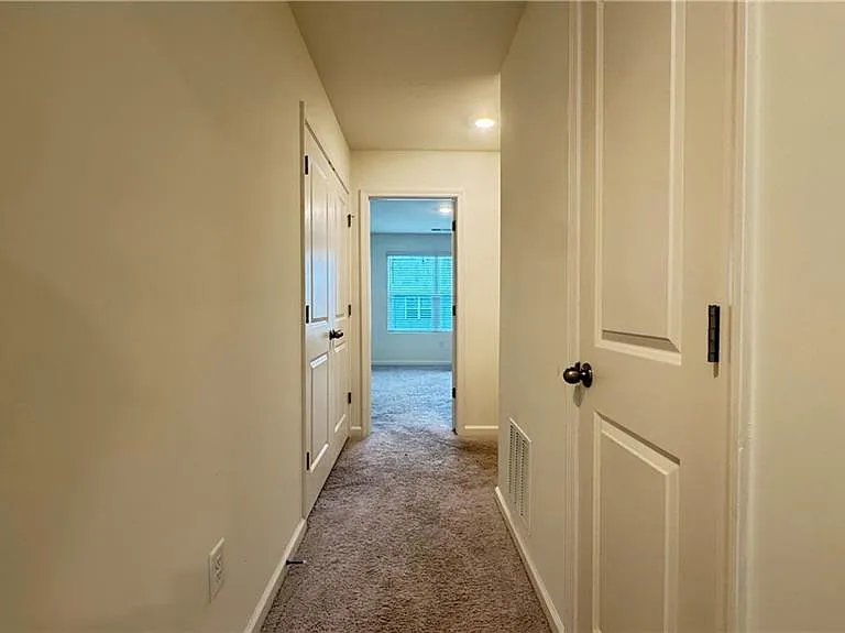 204 Fenchurch Way — Photo 16