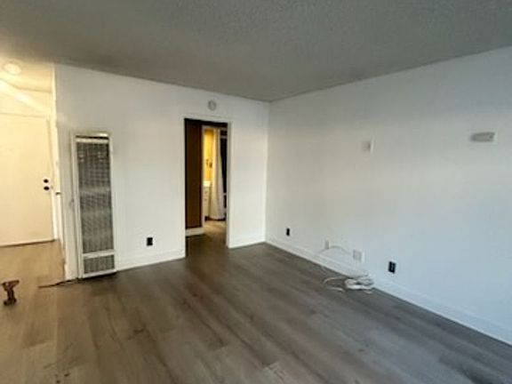 3rd image of 12132 Downey Ave #102