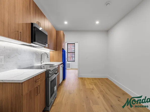 188 Sixth Avenue image 2 of 7