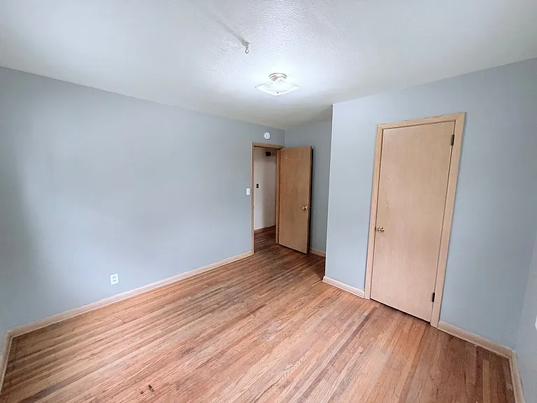 6109 Penn Ave S — Photo 13