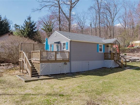 4th image of 96 Longwood Dr