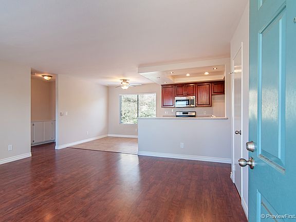 2nd image of 552 Canyon Dr Unit 40
