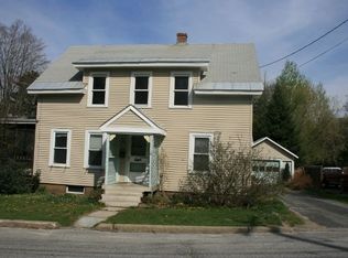 10 School St, Newport, NH 03773