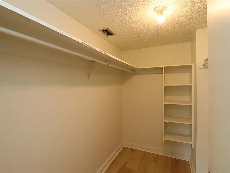 618 Orange Dr #207 — Photo 12