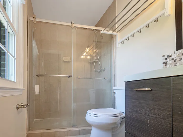 6414 Seven Oaks Ct — Photo 23