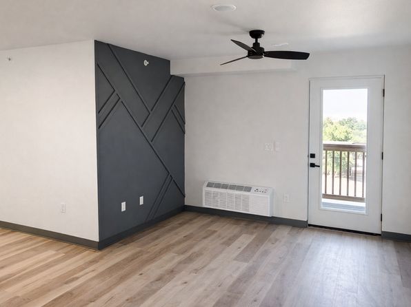 1870 W Pleasant St #31