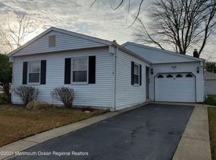 52 Sabinas St, Toms River, NJ