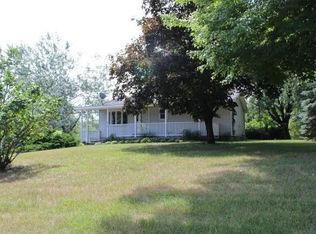 610 E Saint Louis St, Knox, IN 46534
