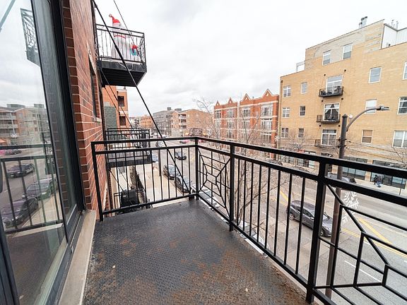 2nd image of 1616 N Western Ave #3