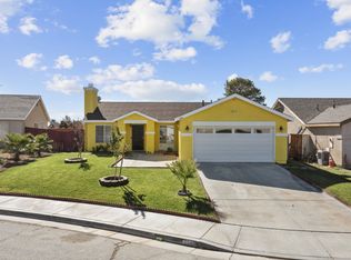 1040 Sequoia Ln, Rosamond, CA